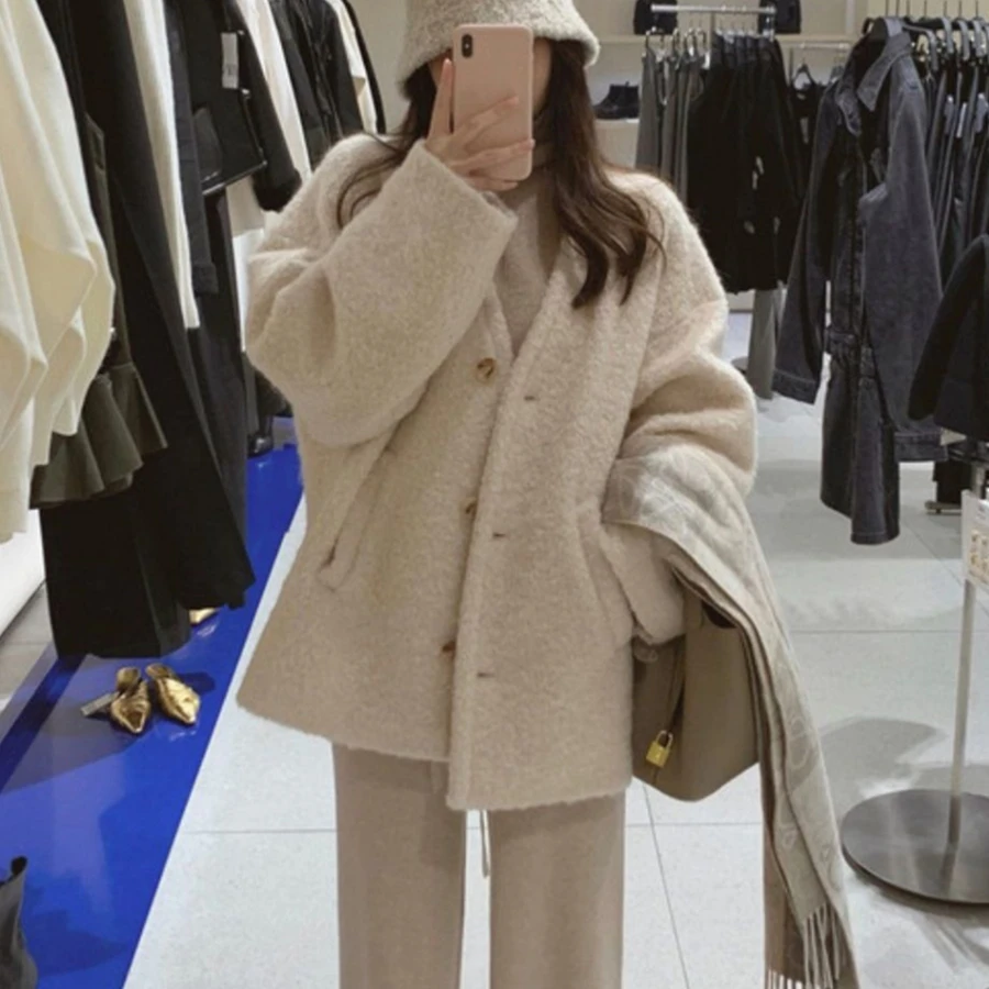 

Women's V-Neck Woolen Jacket New Arrival Oversized Lamb Coat 2024