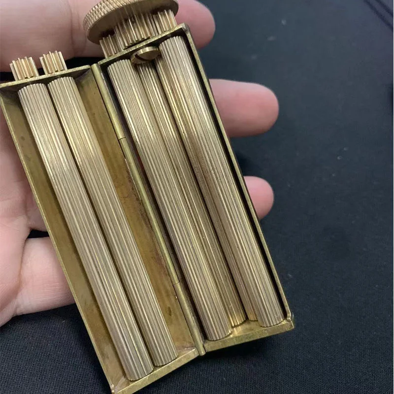  Vintage Cigarette Roller, Brass Cigarette Rolling Machine, Pure  Copper Joint Roller Machine, Solid Brass Roller, Use with 70 mm Papers,  Elegant and Luxurious Tobacco Roller for Men and Women : Health