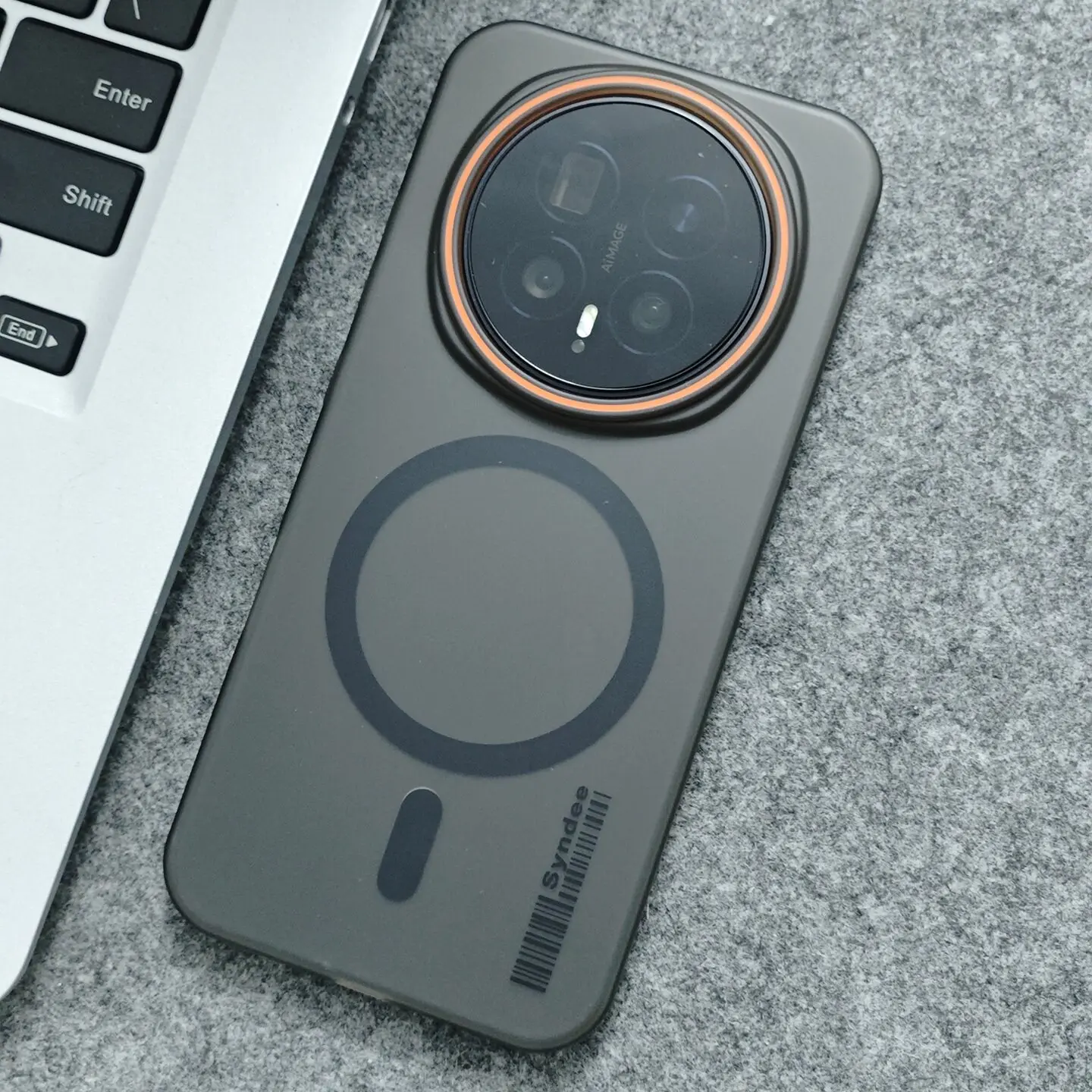 Luxury Skin-Friendly Magnetic Ultra-Thin PC Anti-Fall Shockproof Case Cover