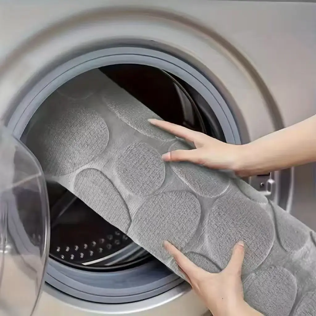 Curved Absorbent Bathroom Mat 3