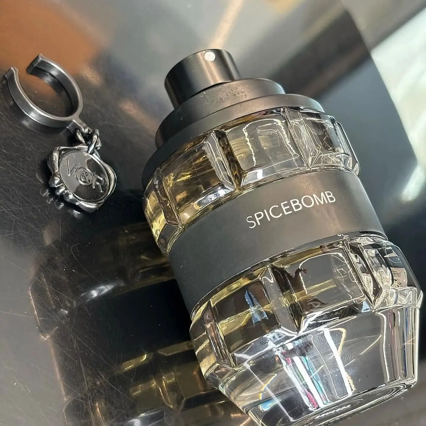 Spicebomb Eau de Toilette - Woody & Spicy - Cologne for Men 2