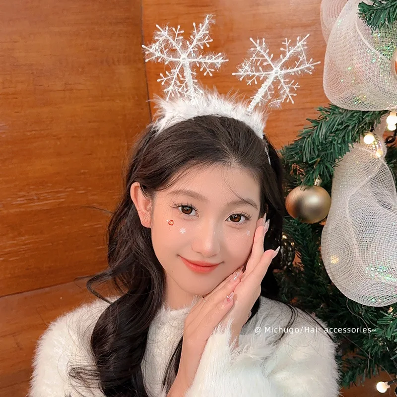 Рисунок 4 - Головной убор в виде снежинки