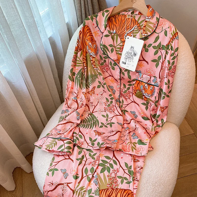 2024 New Jungle Tiger Imitation Silk Pajamas Women Pink Long Sleeved Trousers Women Can Wear Outside Sleepwear Two-Piece Fashion