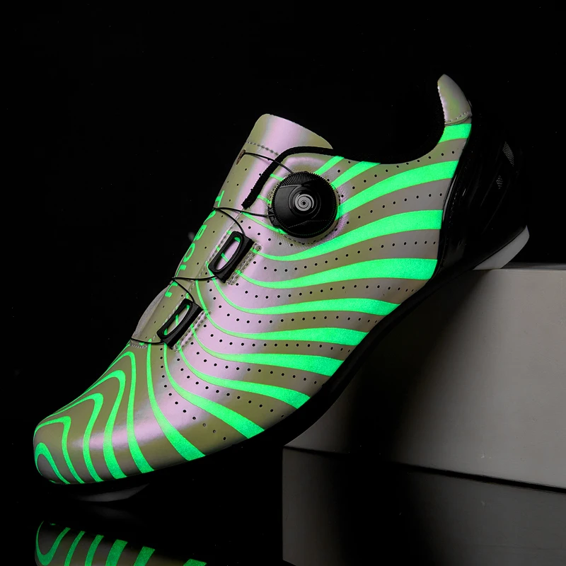 Men Self-Locking Cycling Shoes Luminous MTB Shoes sapatilha ciclismo SPD Mountain Road Bike Sneaker White Lockless Bicycle