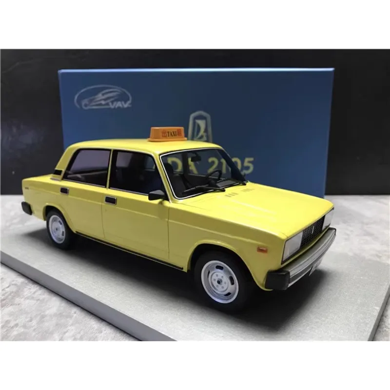 

IXO 1:18 Scale Former Soviet LADA Taxi Model Classic Nostalgic Fine Car Model Collectible Toy Gift Souvenir Display Ornaments