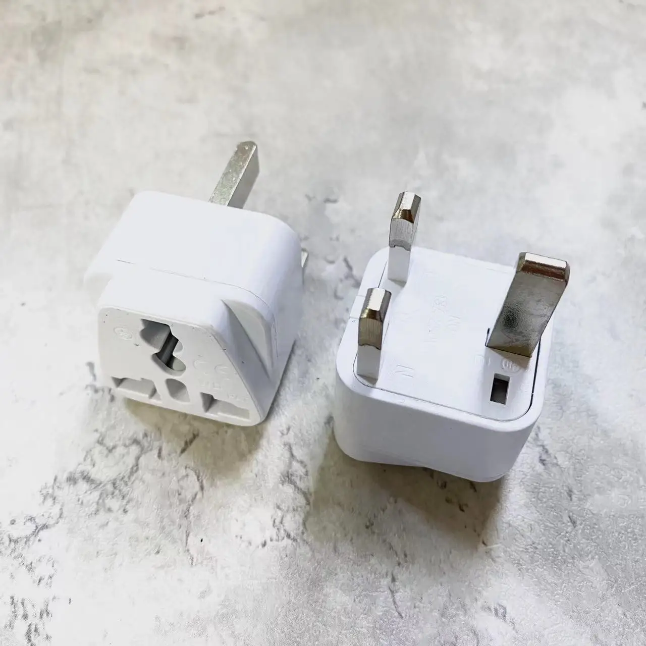 New 250v 13a Copper India Russia German French US EU AU to UK Singapore Malaysia Grounded Type G Wall Plug Travel Adapter Outlet