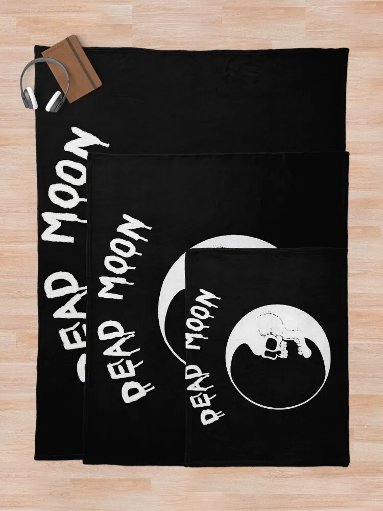 Dead Moon Throw ���, ���Ÿ� �����̳�, ǫ���� ���� ���