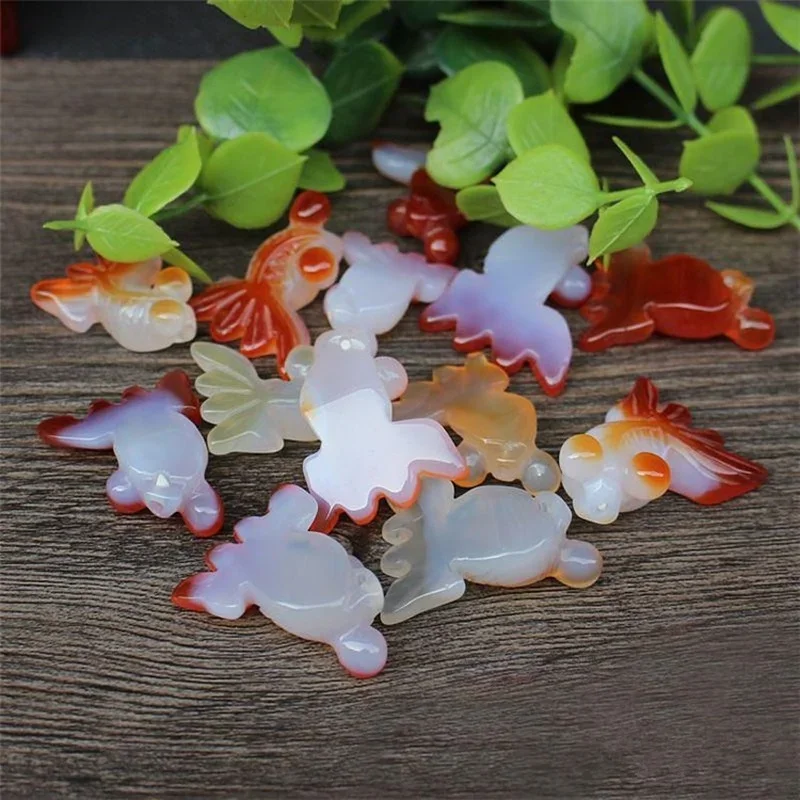1pc Natural Agate Carved Delicate Small Goldfish Pendant Necklace Fashion Accessories Diy Lucky Amulet Gifts Woman