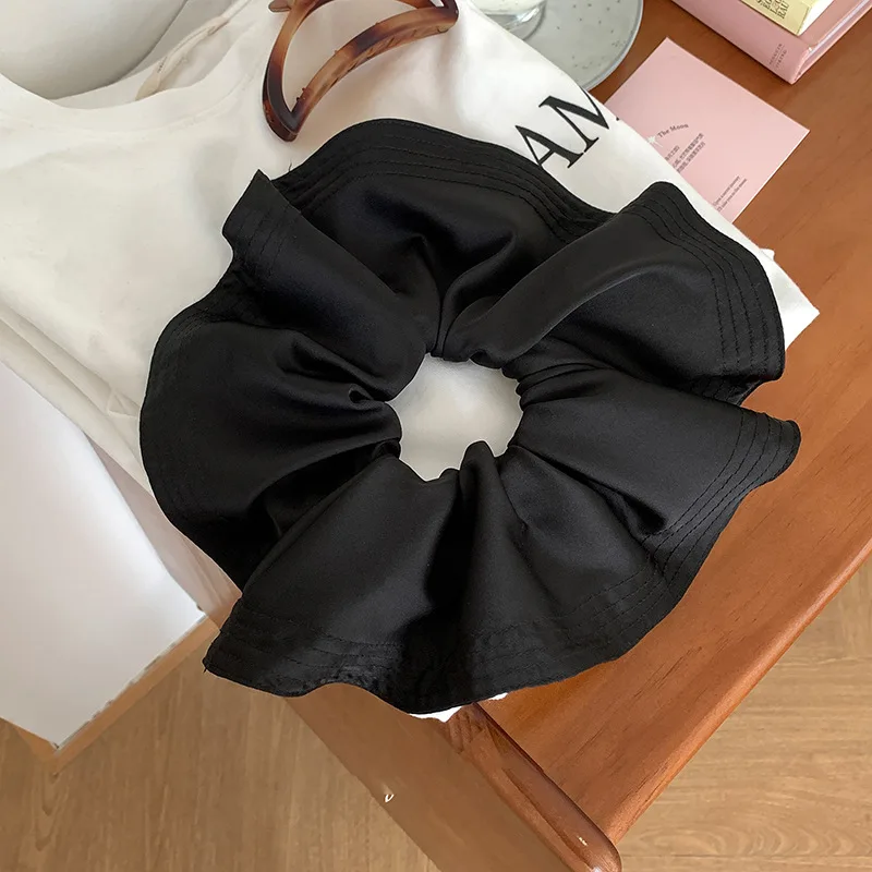 Elegant Black Pleated Fabric Hair Ties - Fashionable Scrunchies