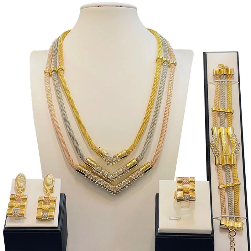 

Dubai Luxury Fashion Bracelet Earring Ring Necklace Jewelry Set DD10068