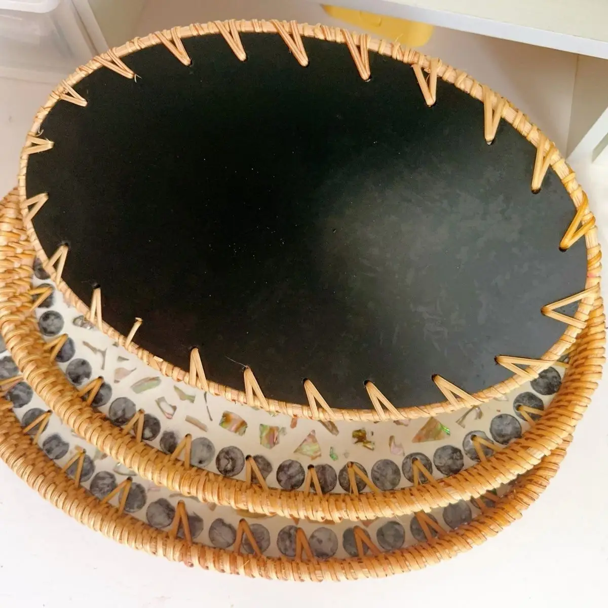Rattan Fruit Plate Fruit Basket, Oval Hand-woven Shell Tray Household Living Room Snack Desktop Storage Trays