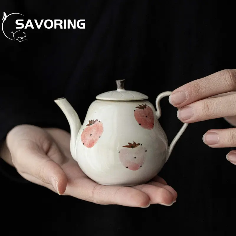 

120ml Japanese Powder Cited Ceramic Teapot Hand-painted Strawberry Small Pot with Filter Tea Maker Single Kettle Kung Fu Tea Set