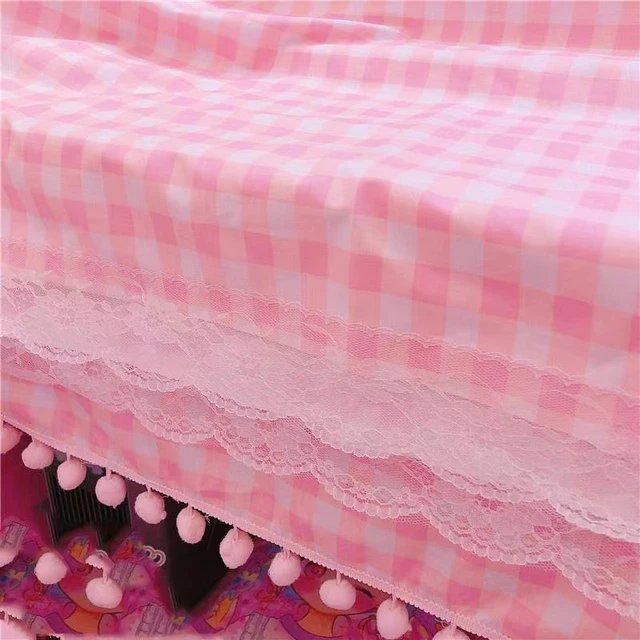 Pão de mirtilo na toalha de mesa xadrez roxa sem costura fundo de papel de  parede embrulho kawaii do