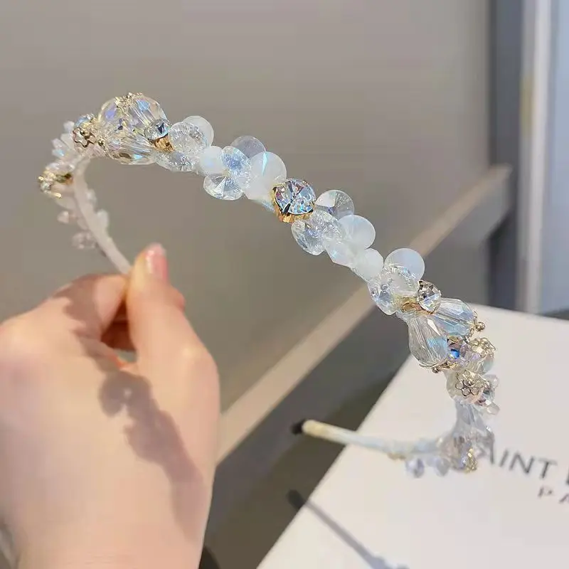 Tiara Con Cristalli E Perle Fatte A Mano: Diadema Da Sposa Oro Per Un Look Da Principessa - 4