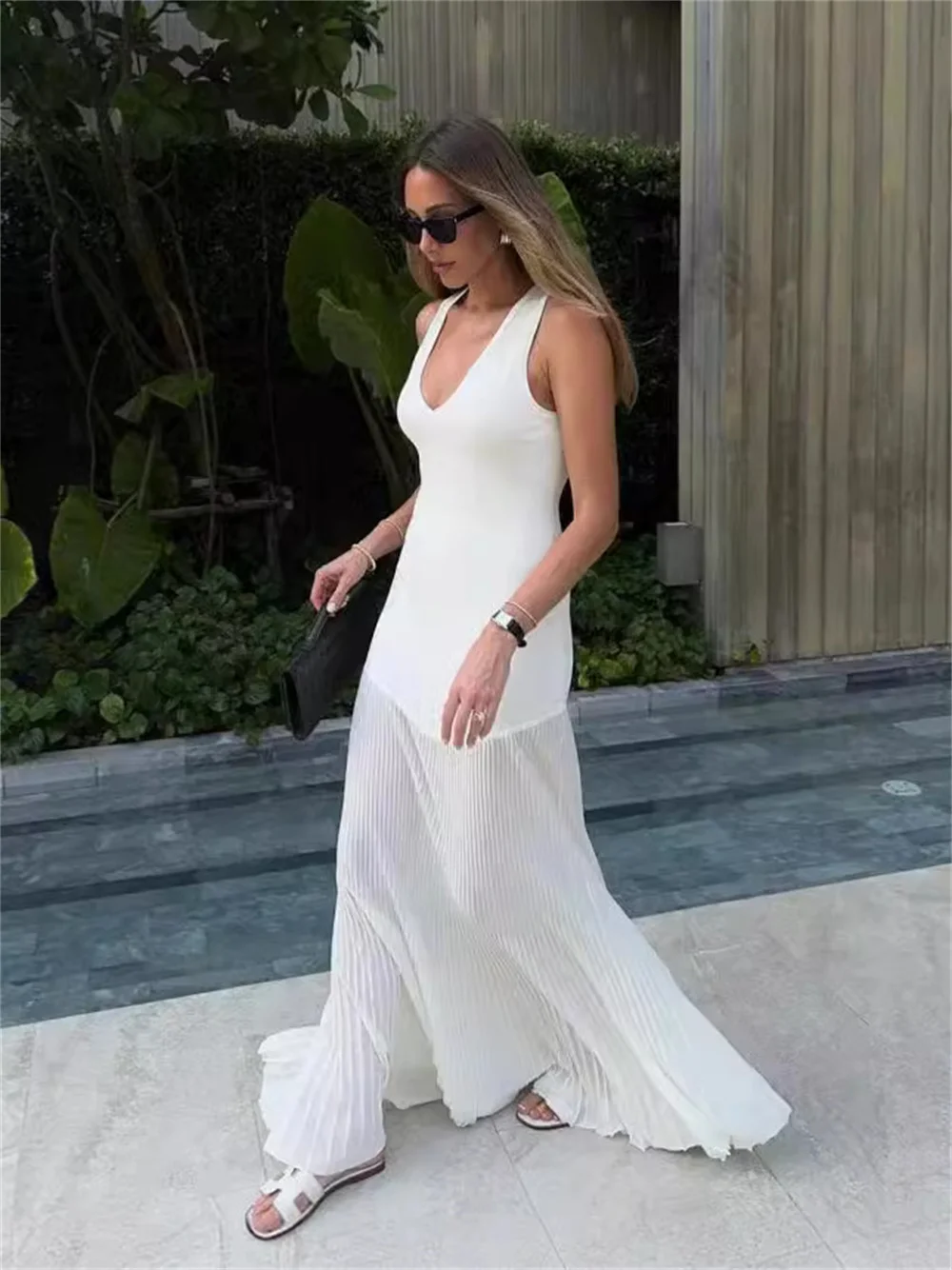 

Elegant Knitted Patchwork Sleeveless Maxi Dress for Women 2024 Summer Beach Stitching Folds Deep V Neck Vacation Party Dress