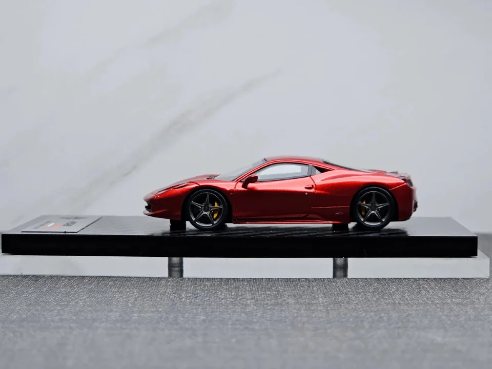 GW God Wealth 1:64 458 Italia Metallic red Diecast Model Car Resin