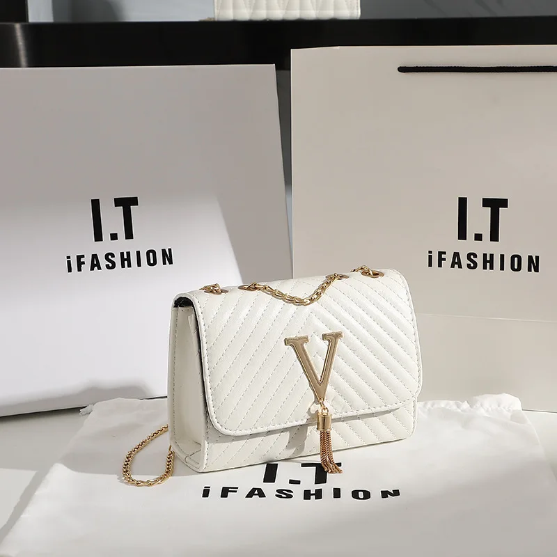 Embroidery Women Crossbody 2023 Thread Luxury Handbag Shoulder Bags Brand Sequined Tassel Clutch Small Bag And Purse_voghion.com