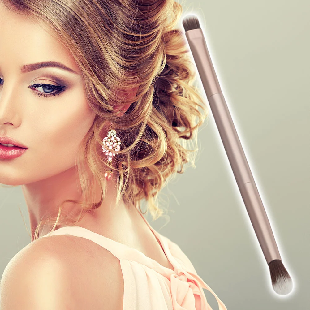 

Double Ended Eyebrow Eyeshadow Brush Foundation Makeup Tool (Shallow Matted Gold)