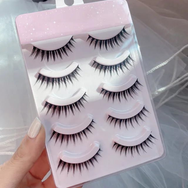 일본 내추럴 크로스 인조 속눈썹: 코스프레와 무대 공연을 위한 완벽한 액세서리