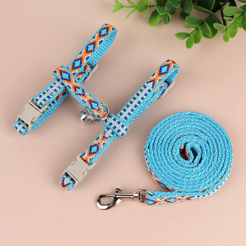 

Adjustable Harness and Leash Set for Kitten Walking Vest, Pet Collar with Bell, Puppy Halter, Small Dogs, Nylon Harness and Leas