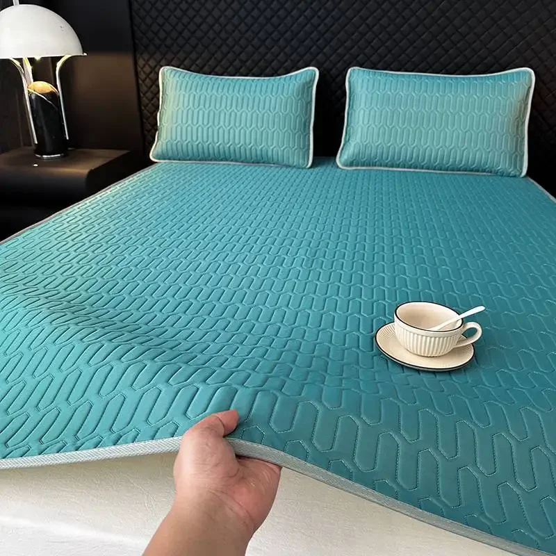 2025 popular simple, fresh and cool silk digital printing latex mat feels cool and smooth to the touch 2