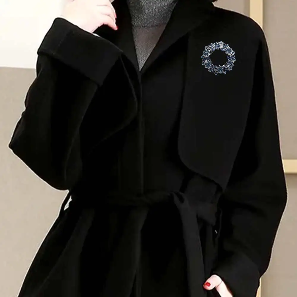 

Mini Alloy Rhinestone Brooch Sweater Coat Collar Pin Boys Wreath Brooches Korean Style Badge Women Brooch Clothes Accessories