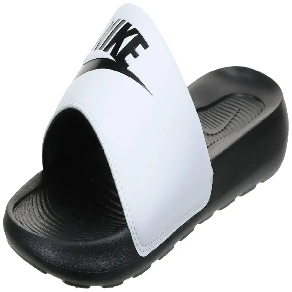 cn9675 005 nike
