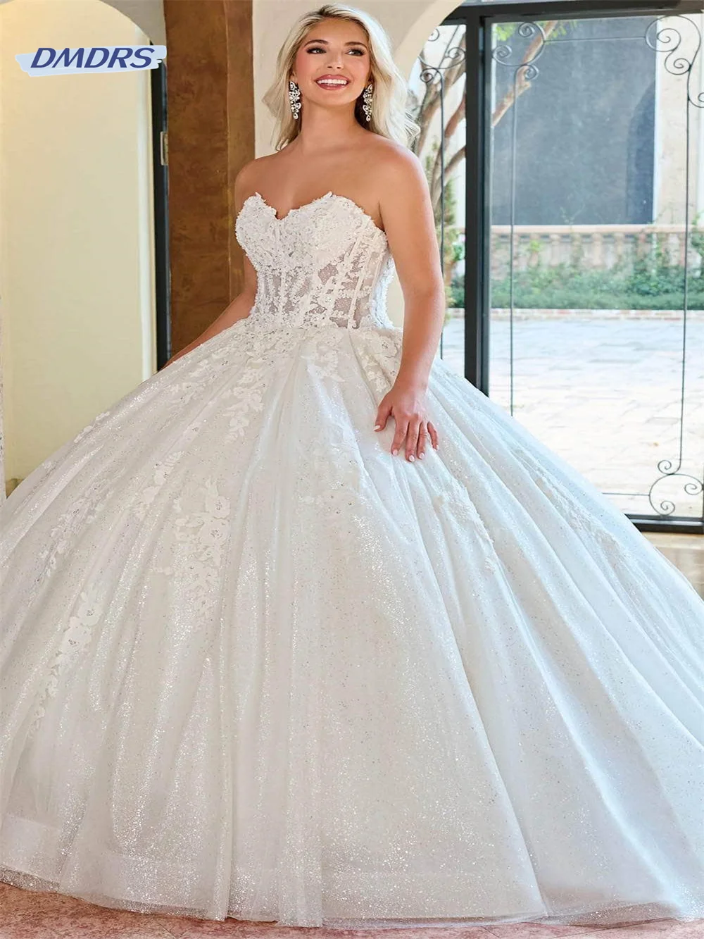 

Bohemian Lace Ball Gown Bridal Veil Romantic Sweetheart Neck Appliques Bride Robe Elegant Vestidos De Novia