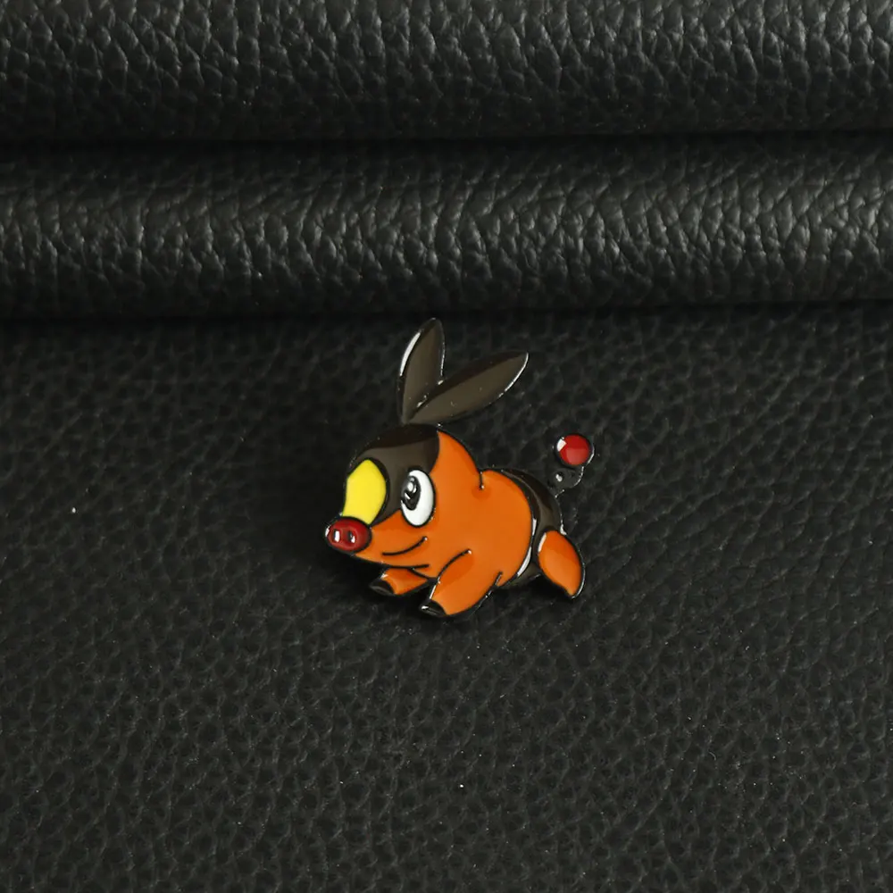 Cute Piglet Brooch Pins Classic Game Role Animation Tepig Badge Cosplay Props Brooches Jewelry Kawaii Accessories For Friends