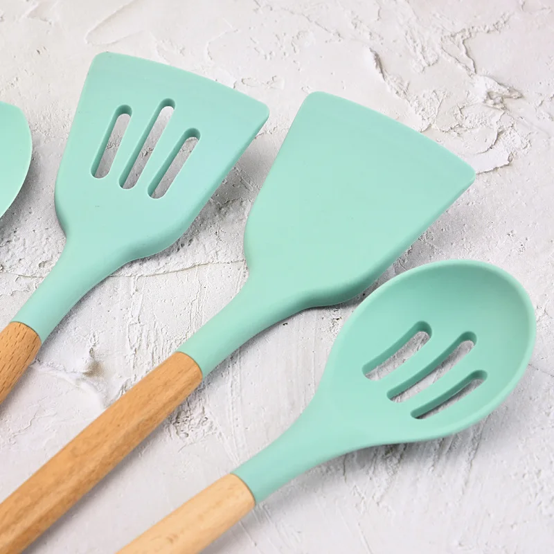 Non-toxic Silicone Kitchen Cooking Utensils Set Natural Wooden