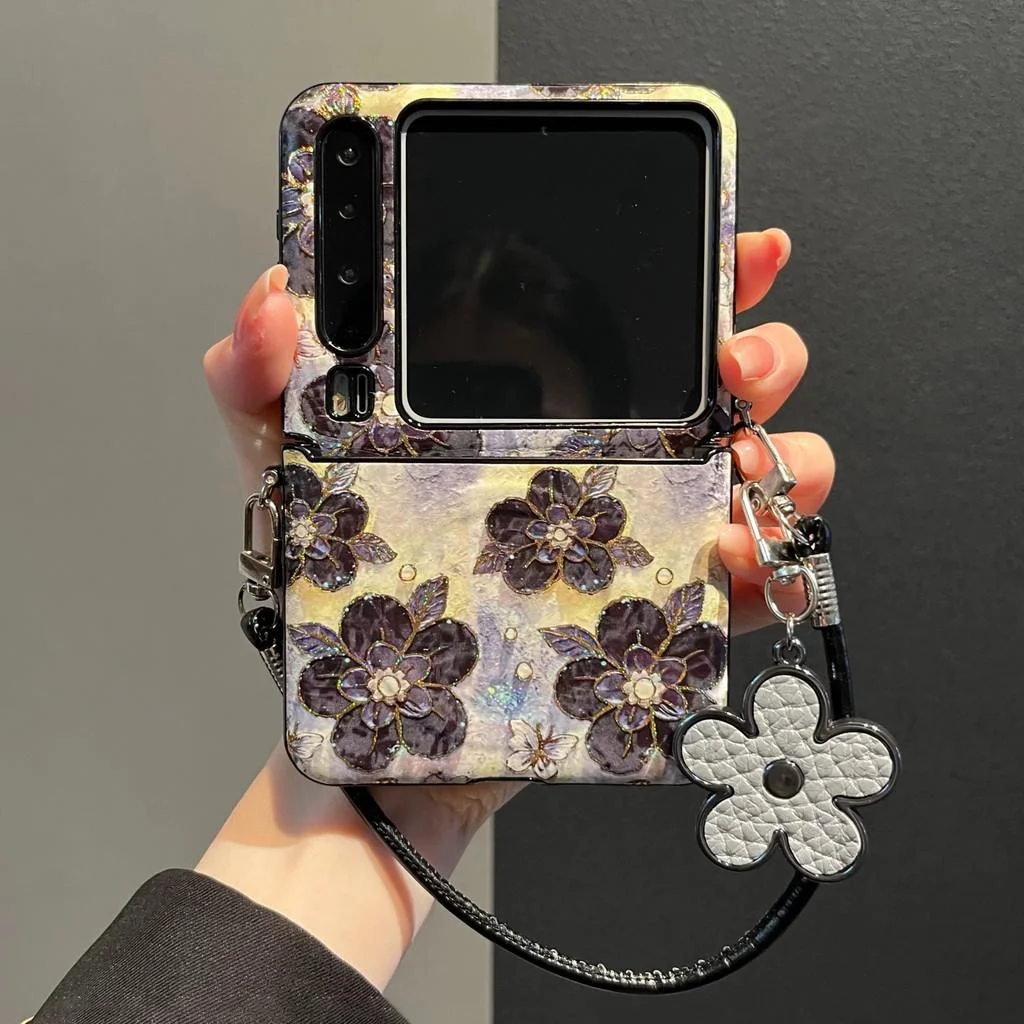 Clear Ocean Fish Shell Phone Case with Pearl Cloud Chain - Minimalist and Lovely Design
