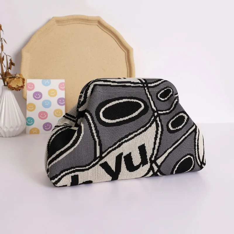 Large Capacity Suitable for Storage Bags Trendy Knitted Clip Bag Versatile New High-end Pattern Clutch Bag Love Knitted Hand 7