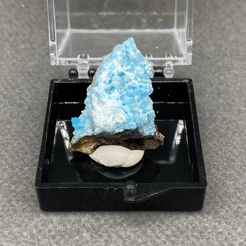 100%  Natural Allophane Mineral Specimens Stones and Crystals Healing Crystal   +Box size:35*35*35 mm