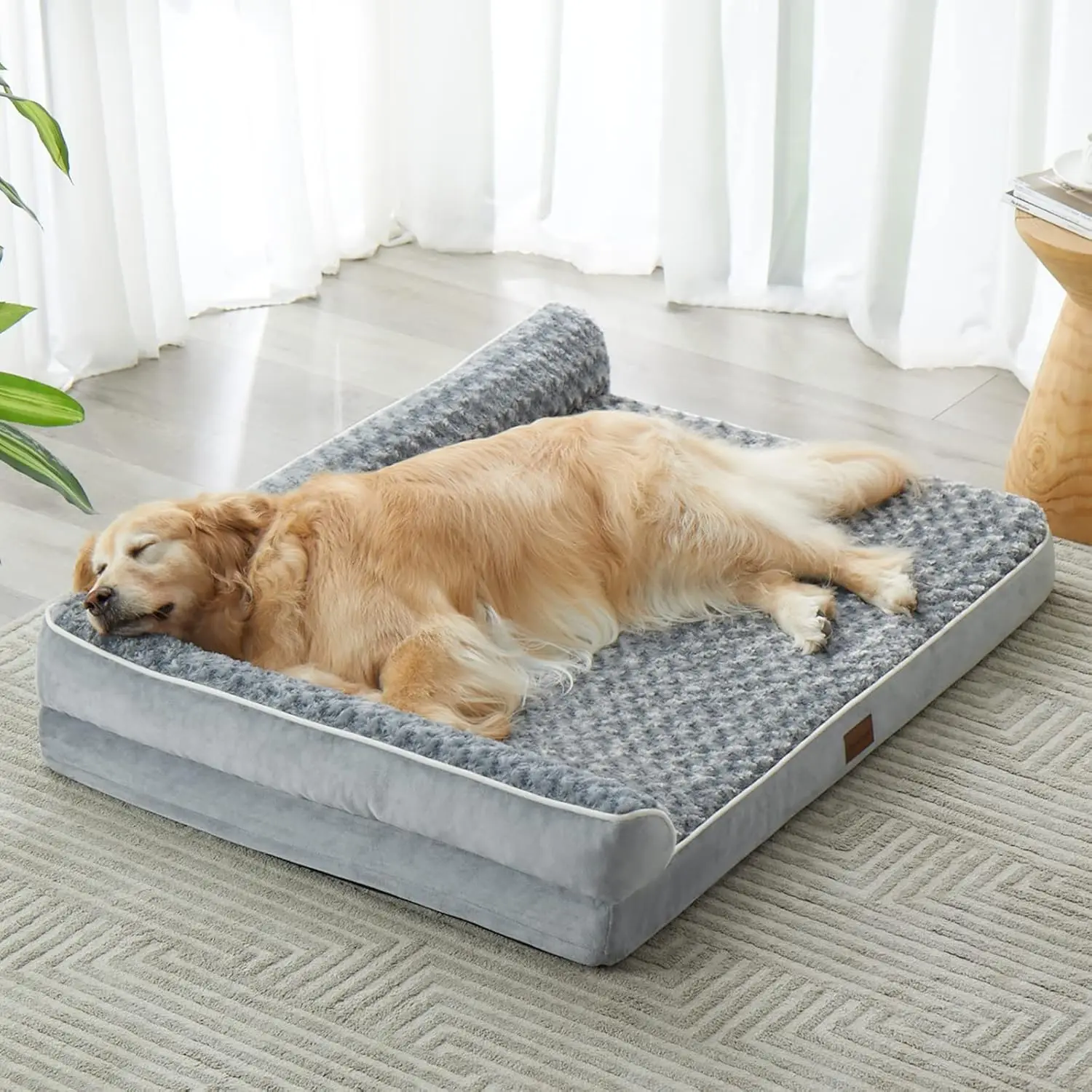 Cama ortopédica para cachorro OrthoLux em veludo cotelê, formato cama/sofá para pets