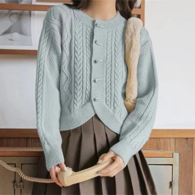 

French Gentle Autumn Sweater New Ox Horn Button Bottom Sweater Cardigan Women