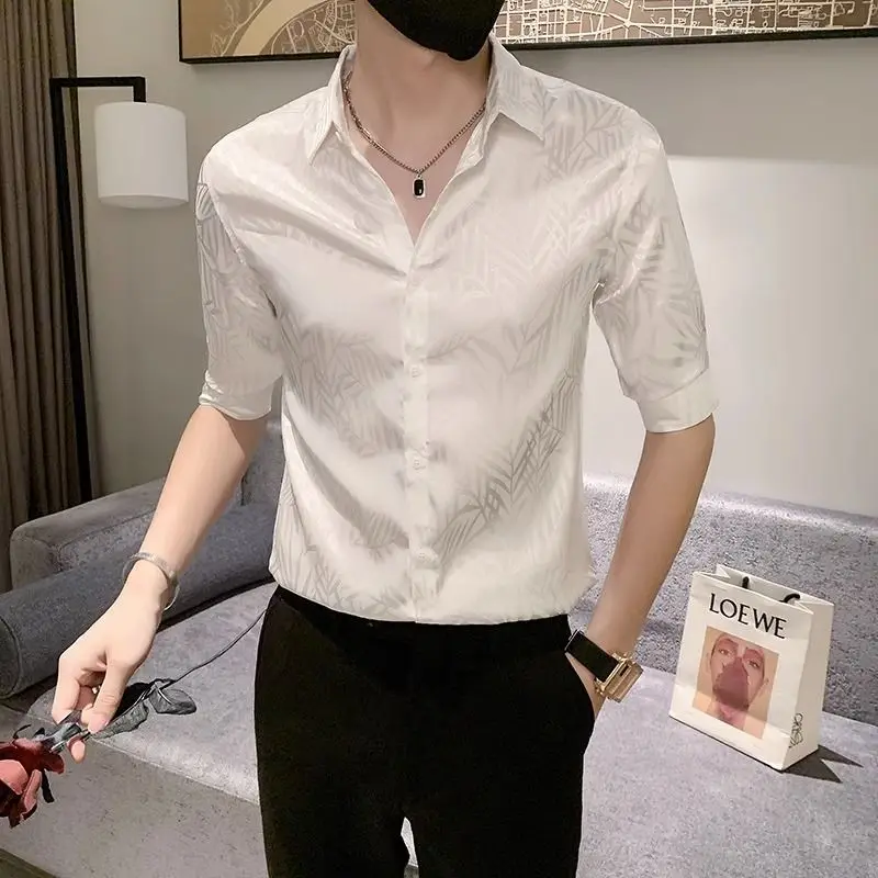 summer new Turn-down Collar fashion half Sleeve shirt man High street Casual Button Cardigan jacquard weave personality tops