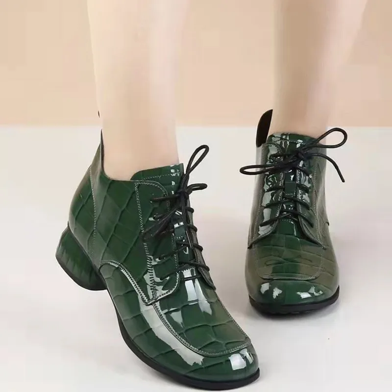 

2022 New Women Boots Ankle PU Leather Fashion Boots Autumn Woman Shoes Motorcycle Boots Chelsea Ladies Casual Shoes