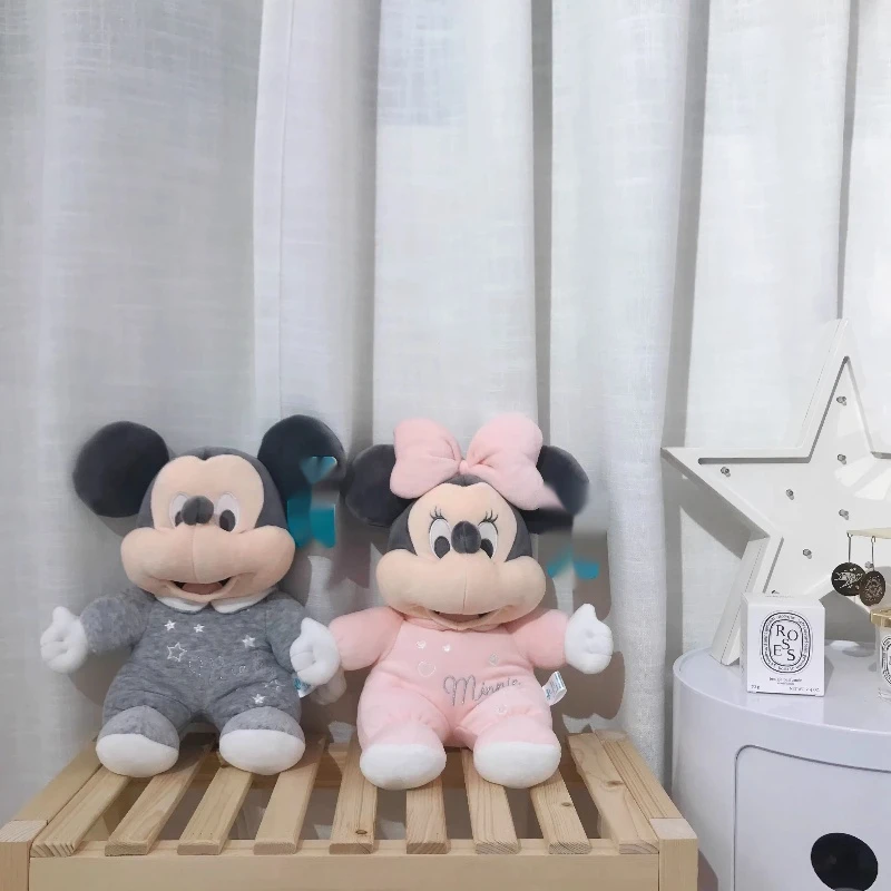 Peluche Mickey et Minnie en Pyjama – Douceur et Magie Disney