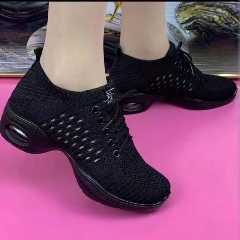 Zapatillas deportivas con suela blanda para mujer, zapatos de práctica para baile  moderno, Jazz, Primavera, regalo gratis, 2021