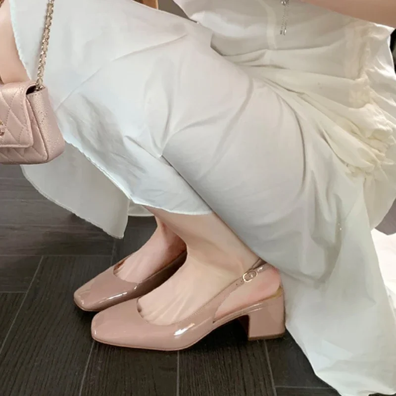 여성용 얕은 슈퍼 소프트 스킨 샌들, 두꺼운 힐, 우아한 여성 힐, 디자이너 패션 신발