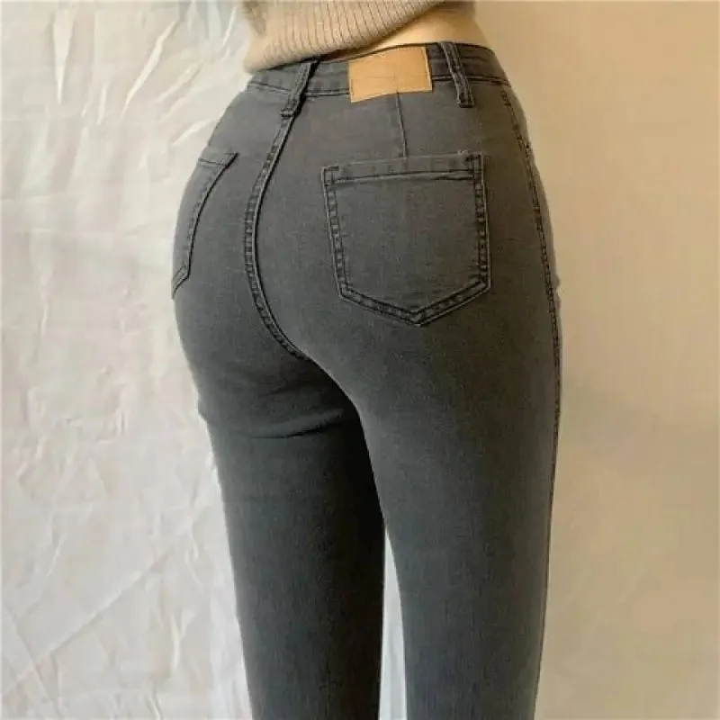 Gray cropped pants