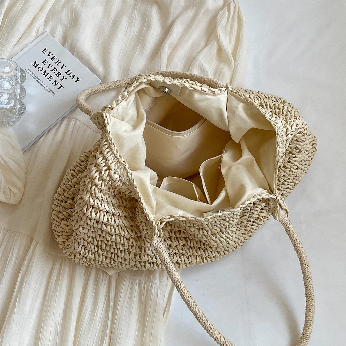 Lazy Style Woven Bag Women's Summer Seaside Vacation Beach Bag Large Capacity Shoulder Bag Straw Bag Tote Bag Work Clothing Wool Knitted Bag Work