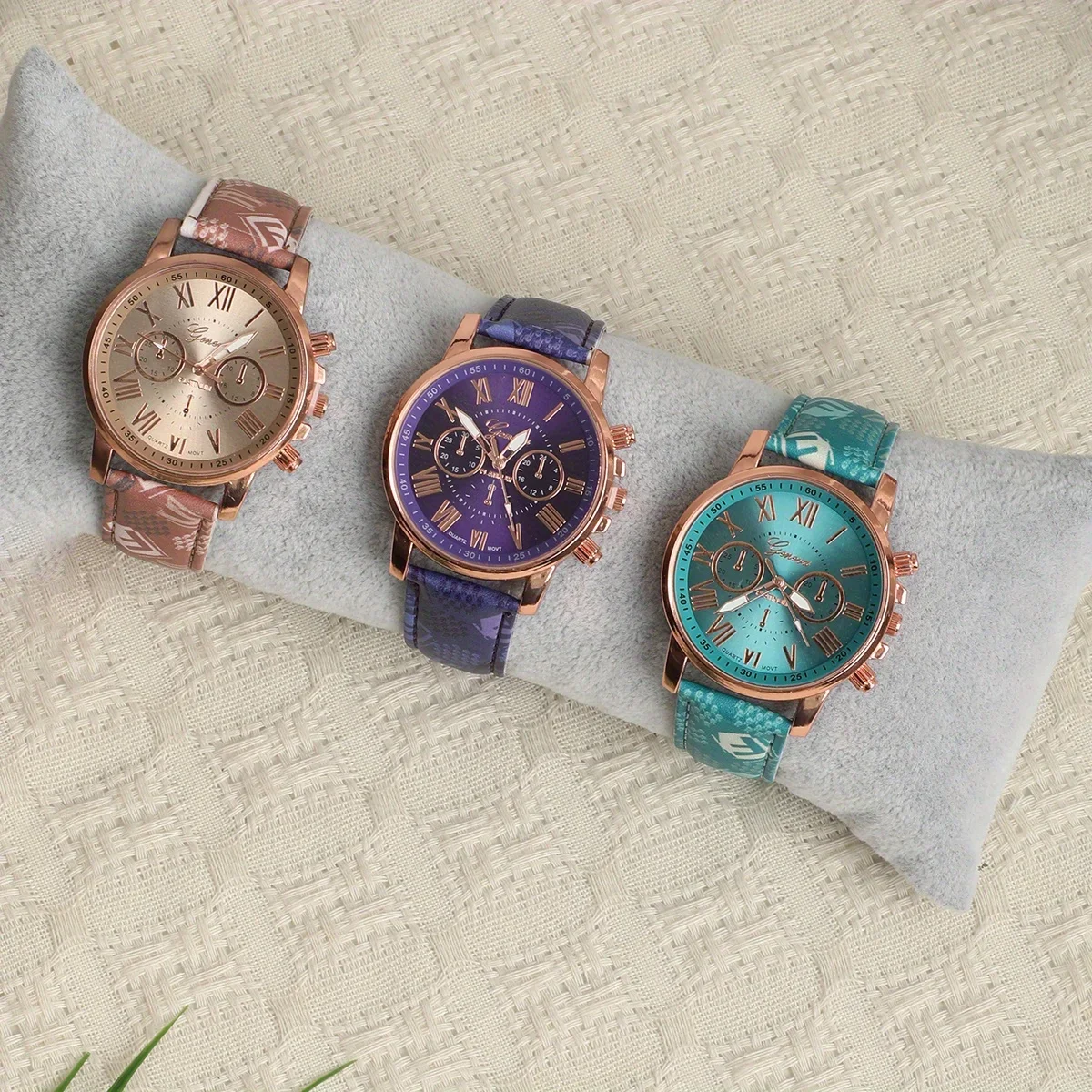 Women's Colorful Series Watch Countryside Cute Style Women's Watch Classic with Roman Scale Dial Quartz Watch(Box Not Included)