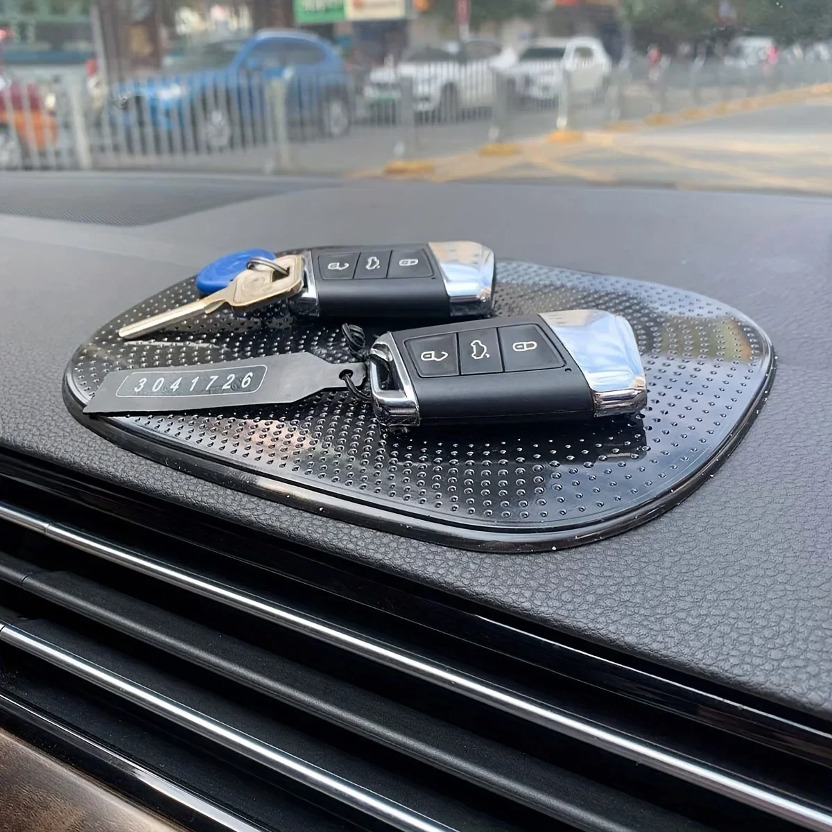 Car Non Slip Mat 1Pcs