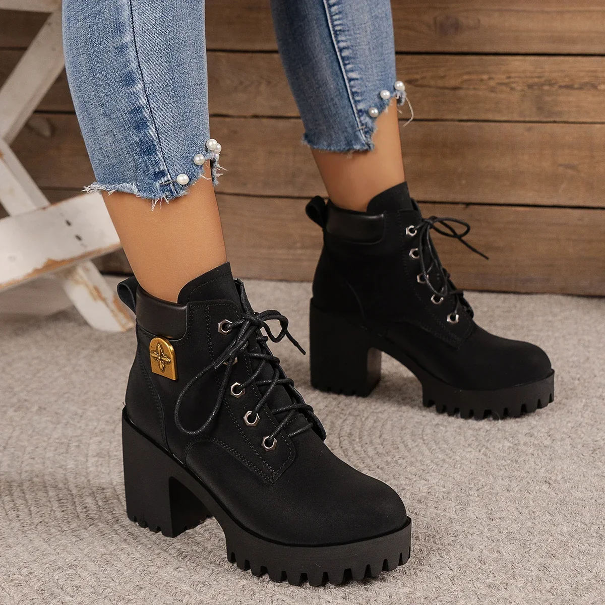 

Winter Women's Lace Up Chunky Heel Ankle Boots New Fashion Platform Shoes for Women Outdoor Plus Size High Top Casual Shoes
