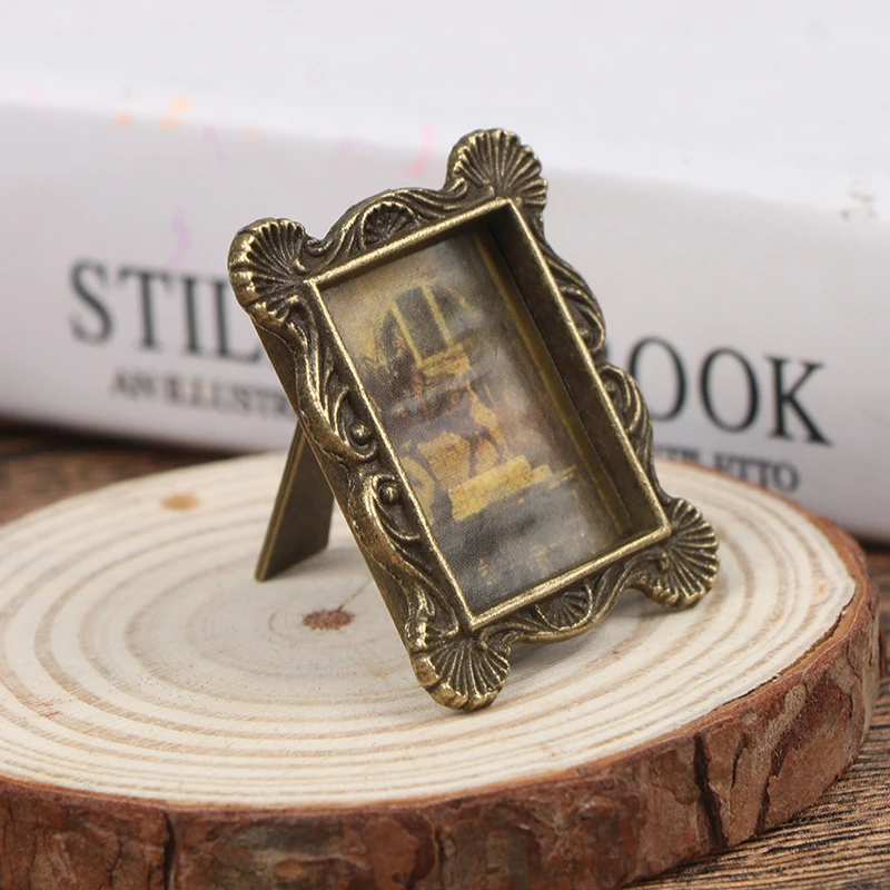 Furniture Toys 1:12 Dollhouse Picture Frame Miniature European Vintage Photo Frame for Dollhouse Accessories Cute 2