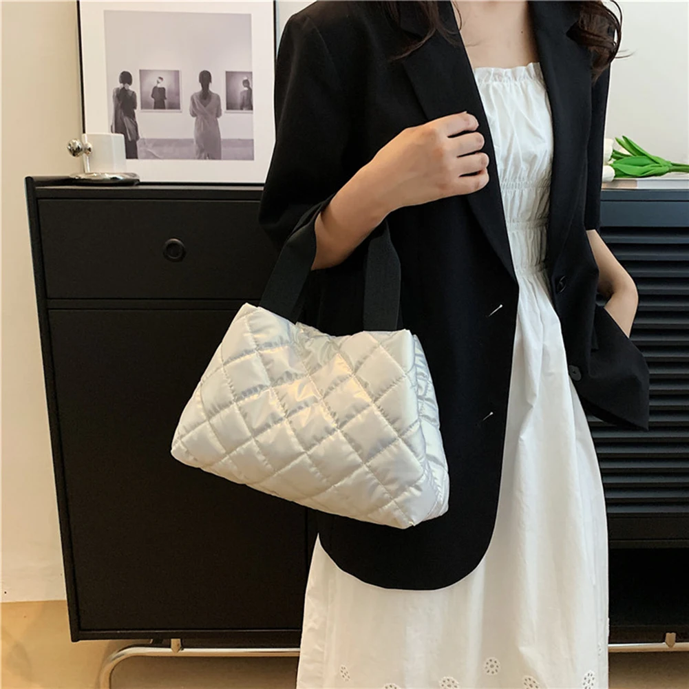 Women Quilted Hobo Handbag Large Capacity Casual Handbag Soft Solid Color Portable Cotton Girls Winter Bag