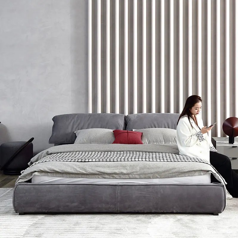 Modern minimalist fabric bed Italian minimalist light luxury master bedroom ins net red creative 1.8m wedding bed double