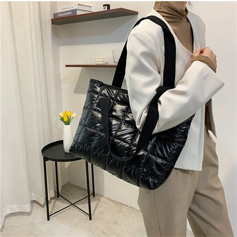 Lightweight & Spacious Women's Large Padded Tote Bag Winter Black Handbag Shoulder Bag with Zipper Closure, Durable Polyester