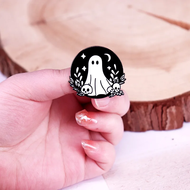 C5298 Cartoon Cute Ghost Enamel Pins Halloween Brooches Lapel Pin Badges Punk Funny Jewelry Gift for Friends